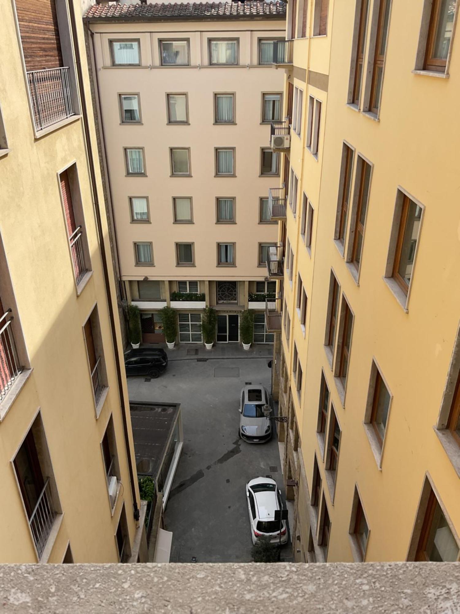 Oro B37 Apartamento Florencia